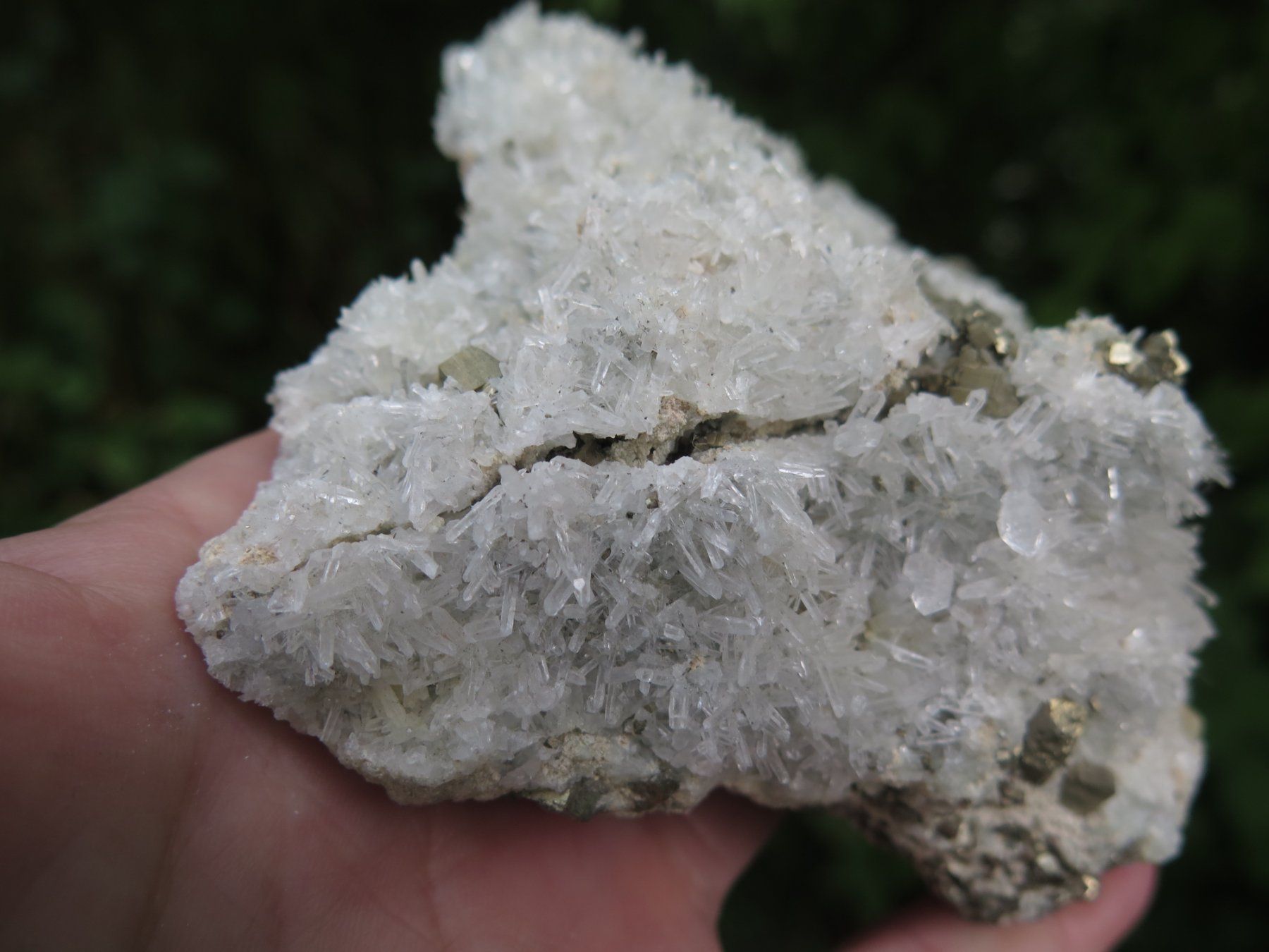 Mineralien & Heilsteine: Nadelquarz mit Pyrit ca. 392 gr. – Gebraucht aus Schaffhausen von Yamakana51L8736OQ8 7