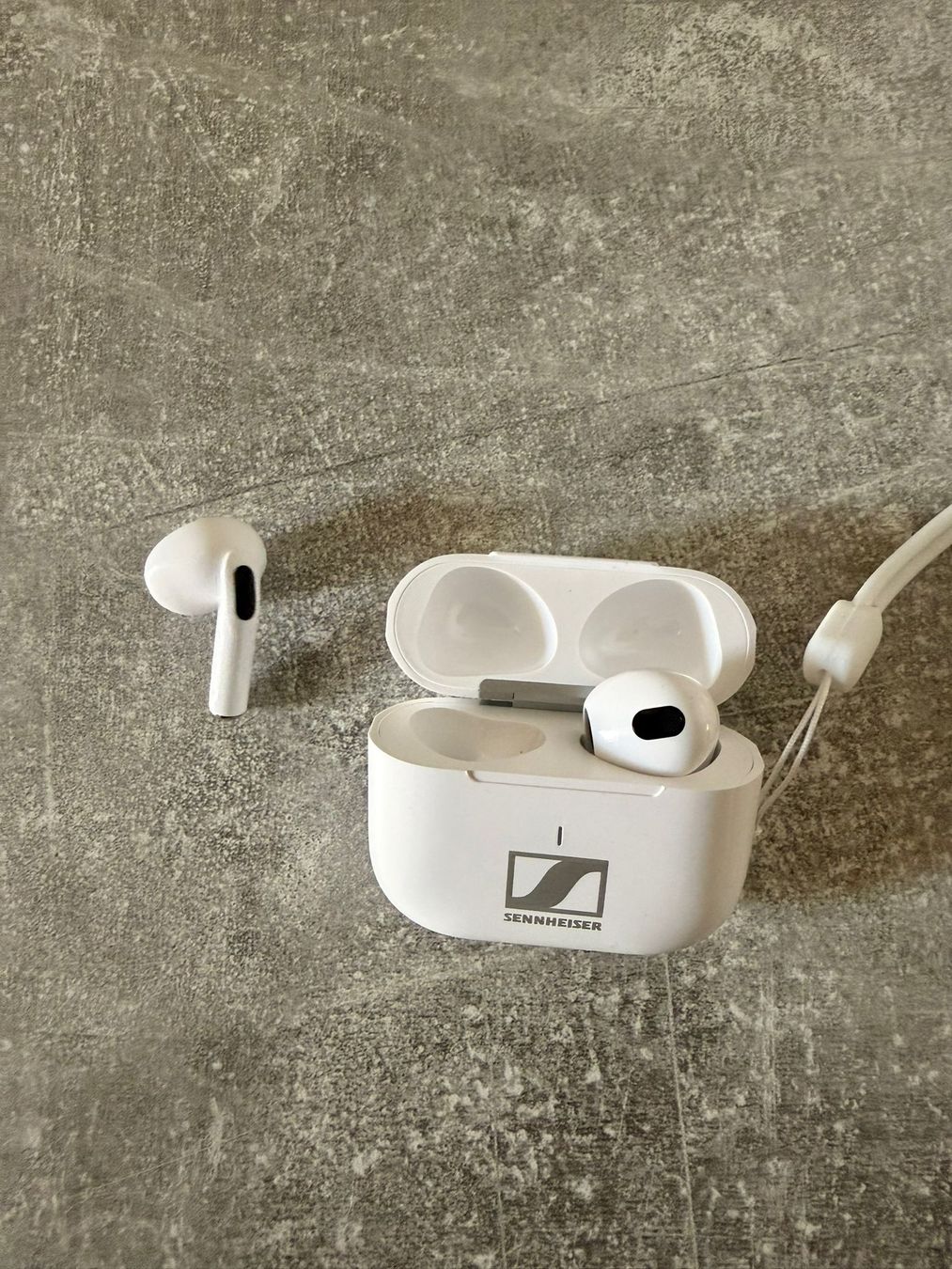 Sennheiser Cuffie: Sennheiser in ear Kopfhörer – Nuovo (secondo la descrizione) da Spiez venduto da Stef031 1