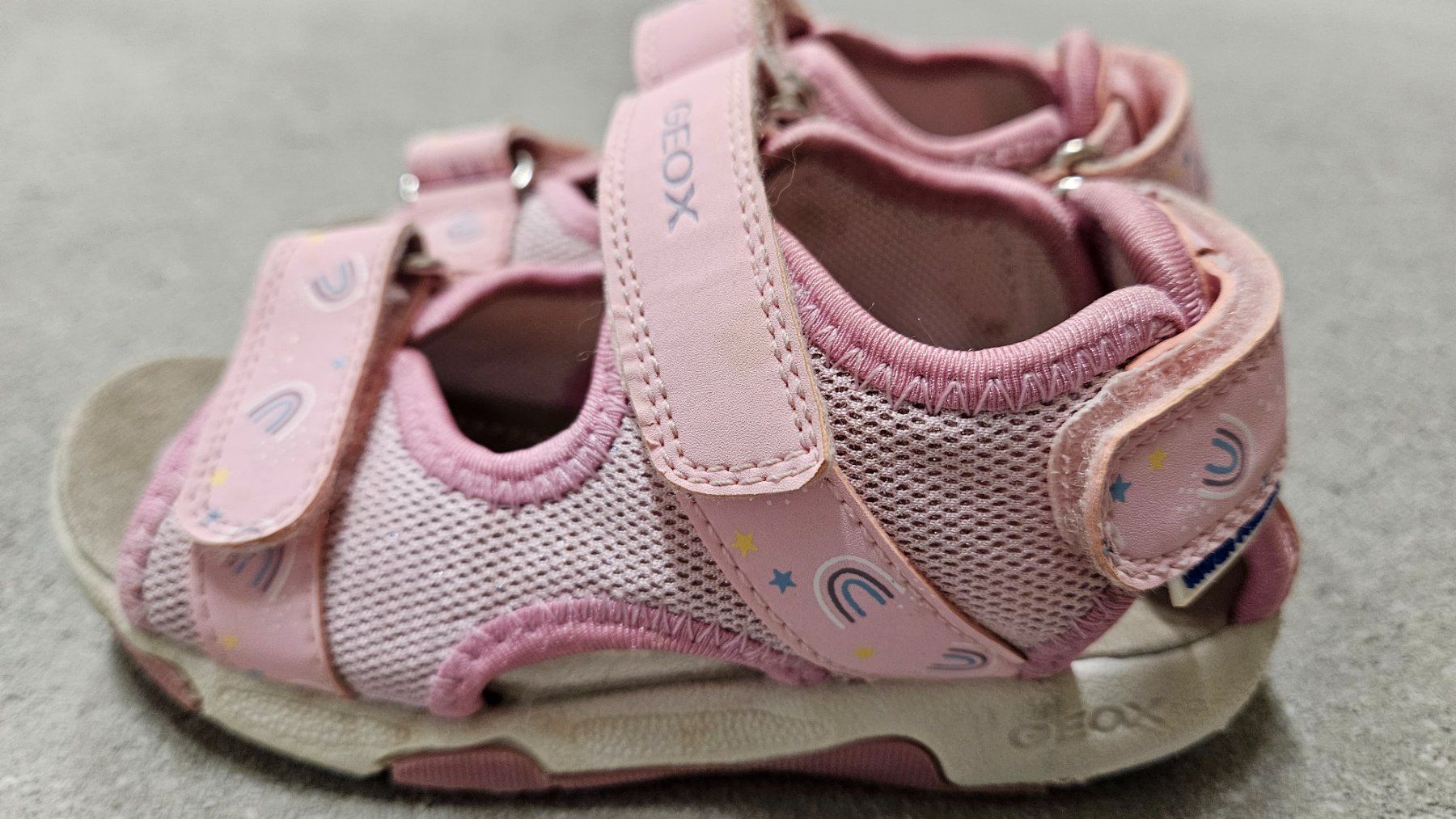 Geox Scarpe per ragazze: GEOX SANDAL MULTY KLEINKIND MÄDCHEN Hellrosa – Usato da Hasle LU venduto da dandelion1684
