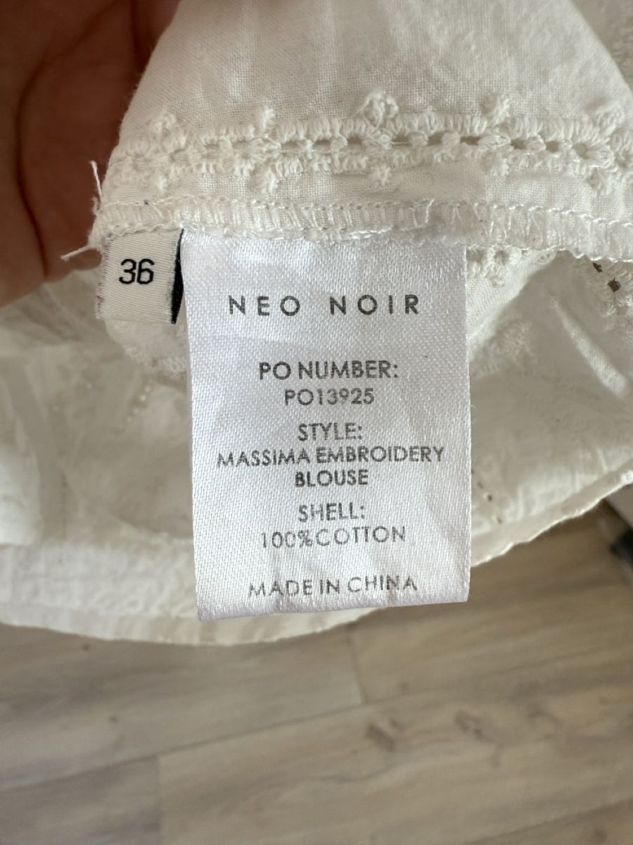 Camicette: Neo Noir Bluse weiss Grösse 36 – Usato da Sarmenstorf venduto da Nathaliie_21 3