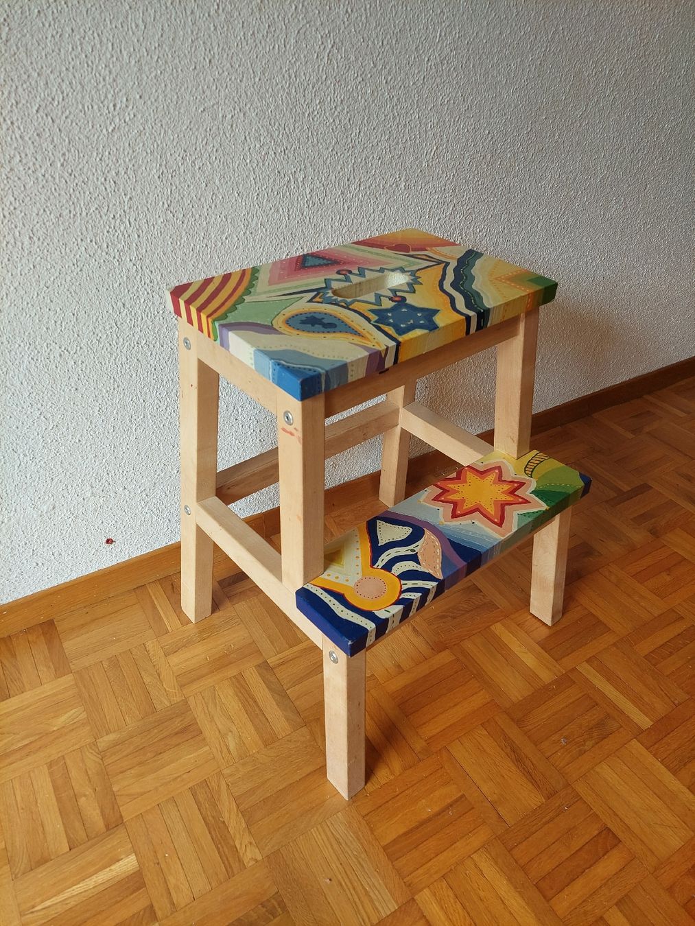 Ikea Tabourets: Ikea Tritthocker Bekämpfung bemalt/lackiert – D'occasion à Oberrieden par Naklesu71 2