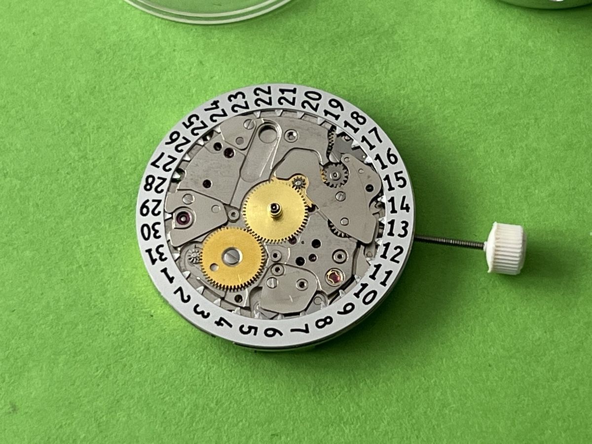 Universal Genève Orologi: UNIVERSAL GENEVE CAL.72 – Nuovo (secondo la descrizione) da Bassecourt venduto da 59.00chf 4