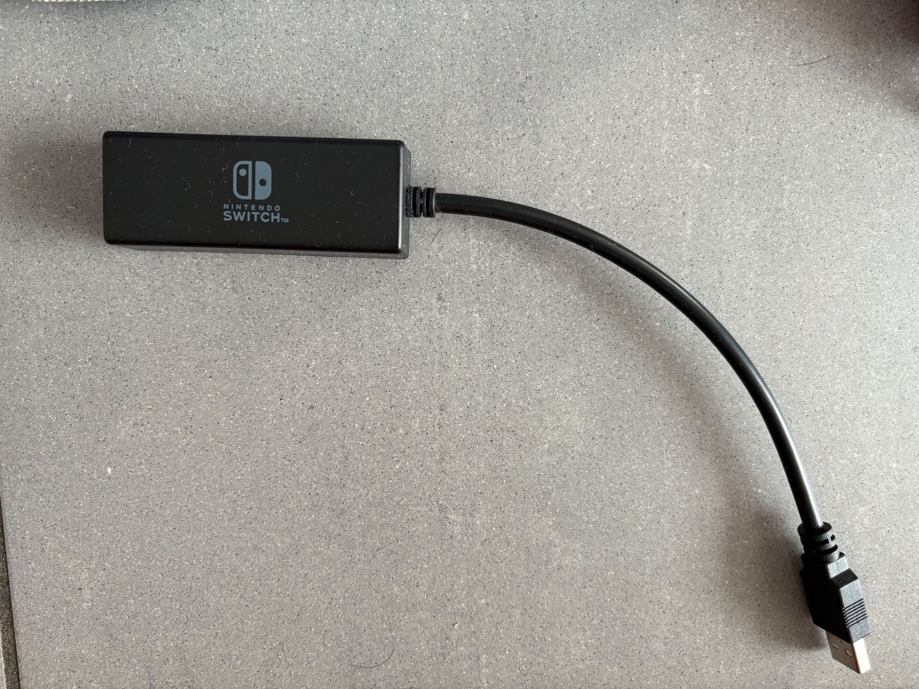 Nintendo Consoles: Nintendo Switch 1 grise - Avec accessoires complets – D'occasion à Givisiez par  4