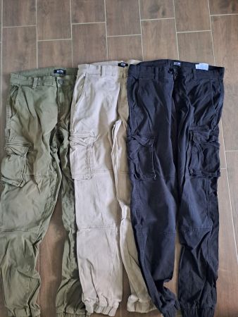 3 Stück ONLY & SONS Hosen 31/34
