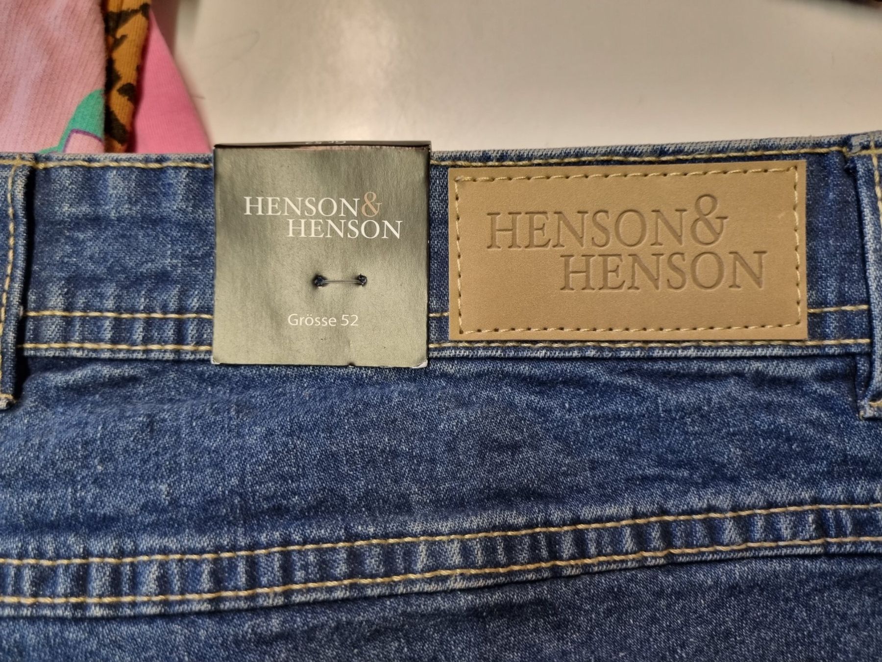 Jeans: Henson & henson Jeans Grösse 52 – Neuf (Voir description) à Schönenwerd par Chez_Mimi 2