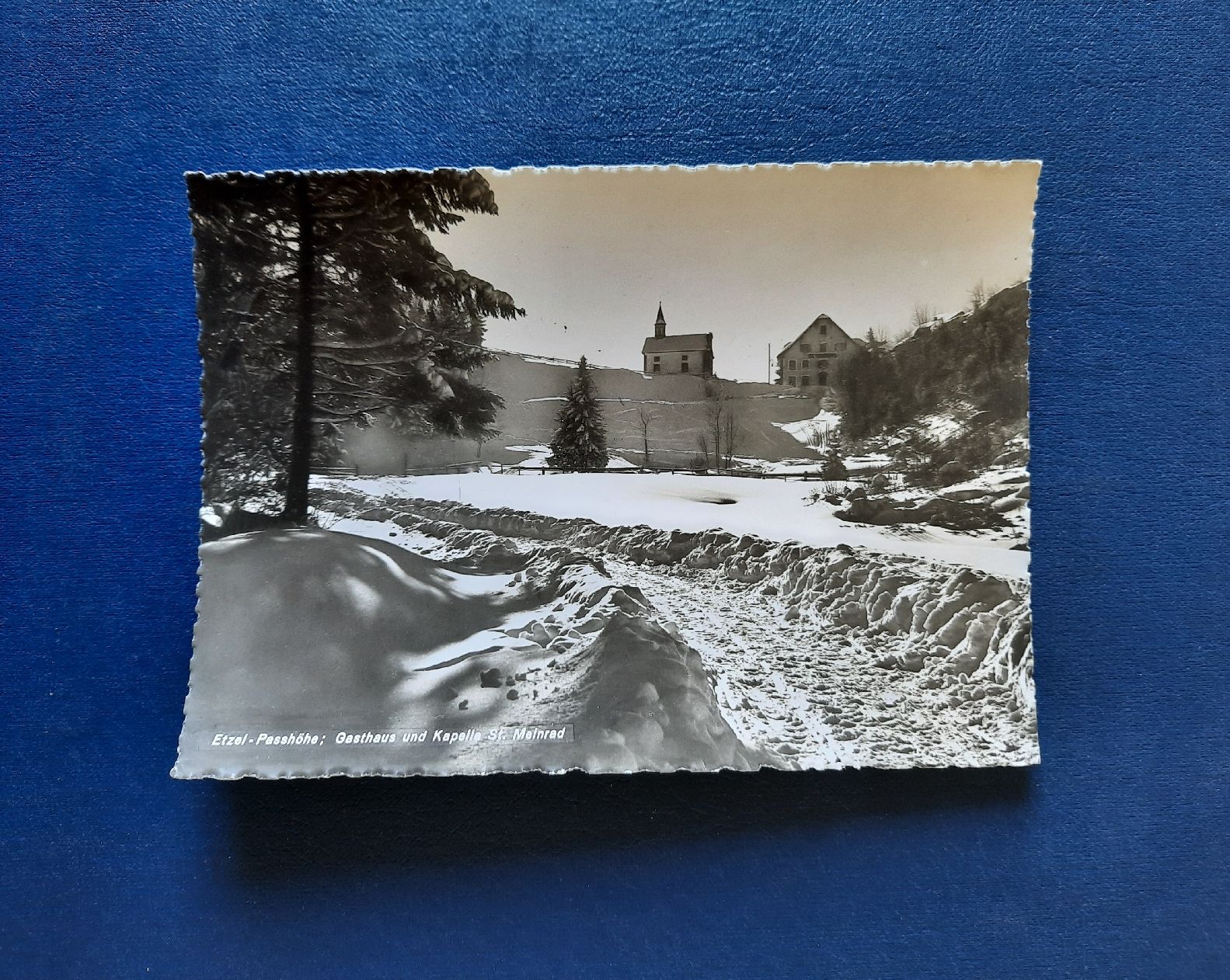 Cartoline postali: Ansichtskarte Etzel-Passhöhe im Winter, gest.1944 – Usato da Marly venduto da neu-adlerauge65