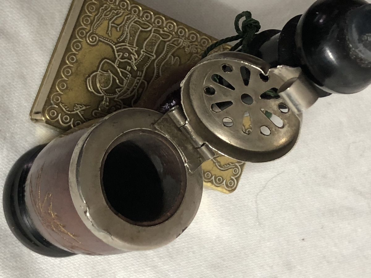 Pipes & Accessoires: Antike Tabakpfeife mit Appenzeller Zündholzhalter – D'occasion à Urnäsch par Ursjack 1
