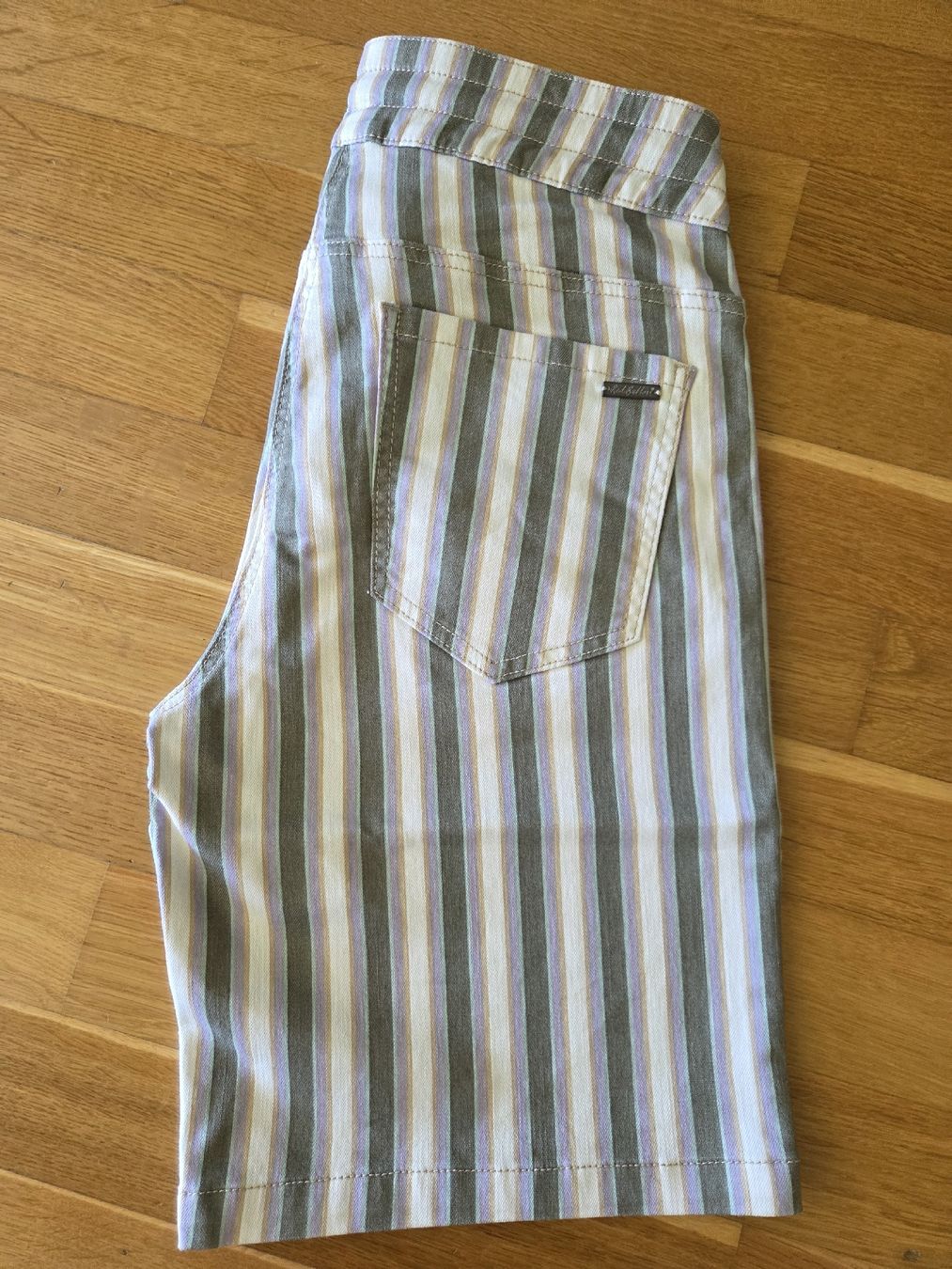 Pantalons: Damen Bermuda Gr 38 neu Red Button – Neuf (Voir description) à Port par Darialina