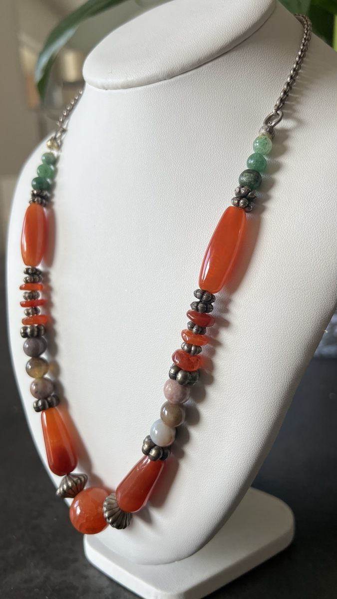 Catenine: Collier en pierre tendance – Usato da Nyon venduto da stylevintage79 2