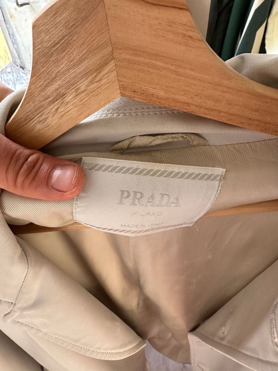 Prada Cappotti: Trench Prada Vintage – Usato da Morges venduto da pie_f8yp 3
