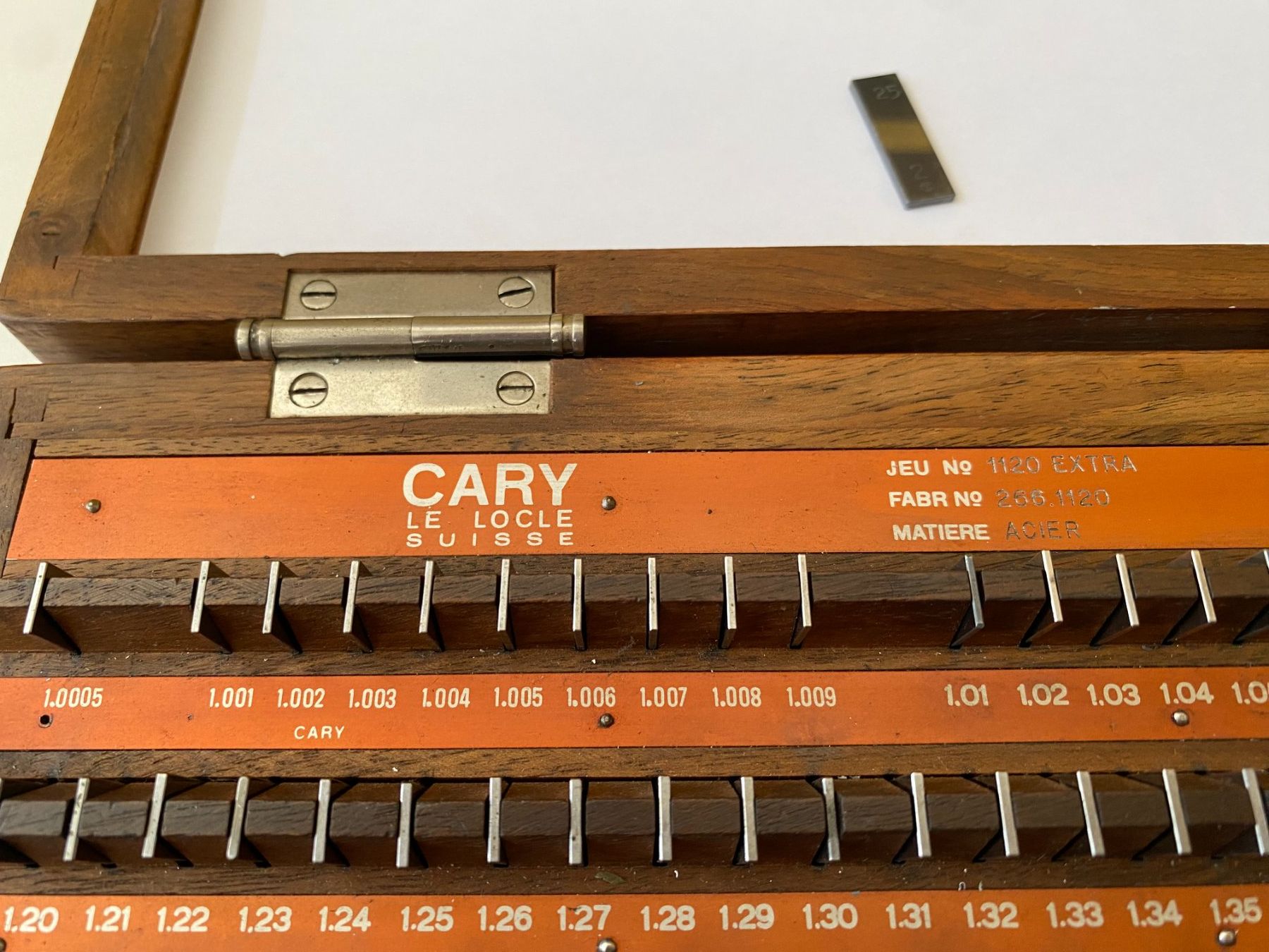 Mesurer: Câles étalon CARY – D'occasion à Cortaillod par cri_hw2g 1