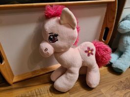 großes Filly Plüsch Pferd