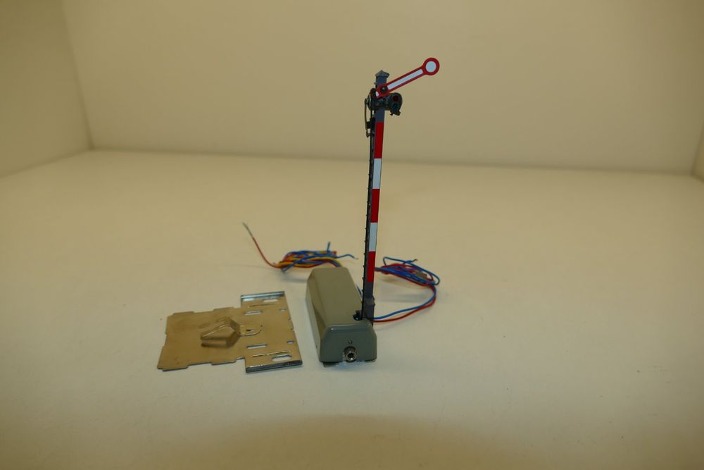 Märklin H0 Form-Hauptsignal mit Gittermast (Hp 0 / Hp 1 / Hp 2