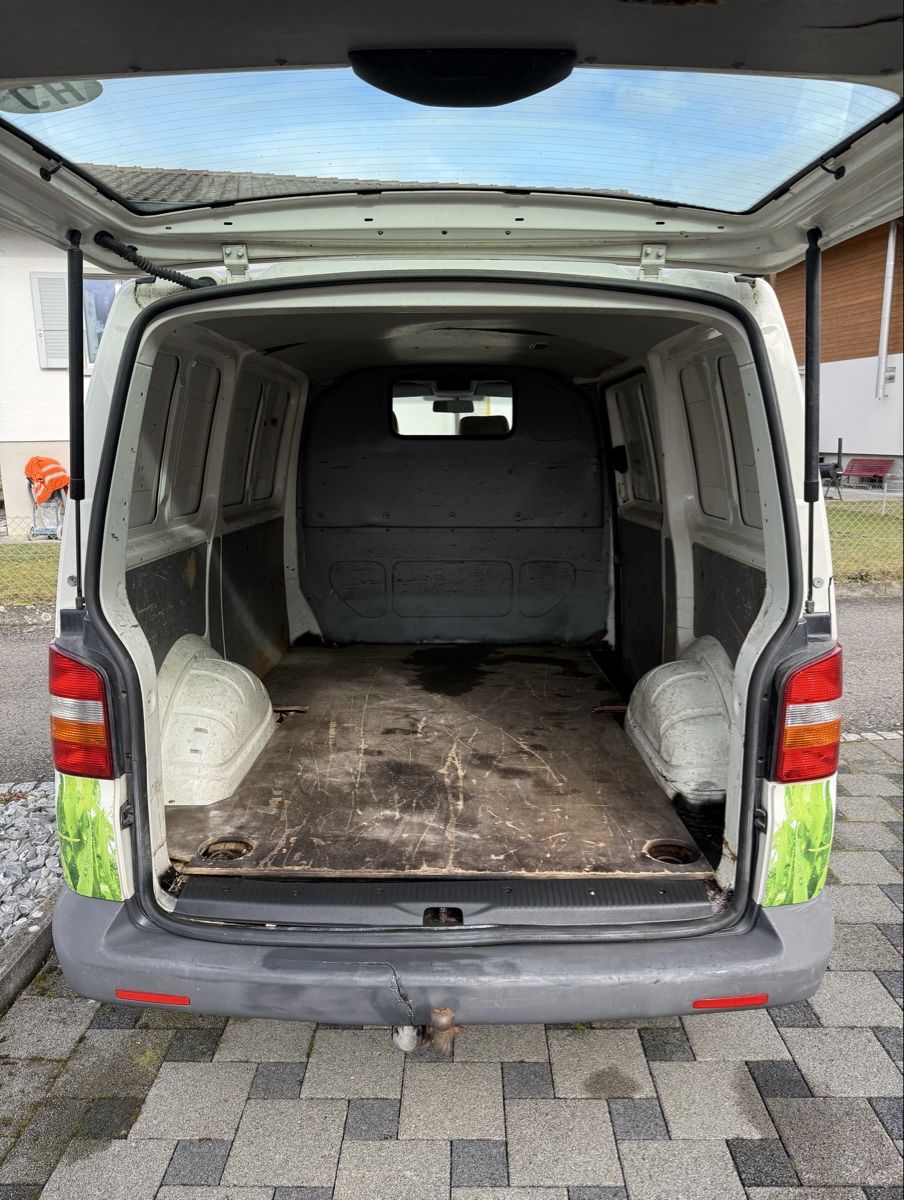 VW Nutzfahrzeuge: VW Bus T5 – Gebraucht aus Uttigen von CS_Moto 6