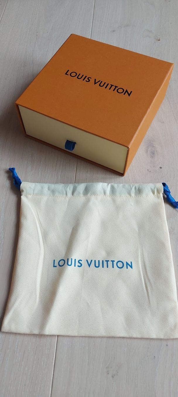 Contenitori & Simili: Louis Vuitton Box mit Beutel, Top Zustand! – Usato da Winterthur venduto da Mick77 2