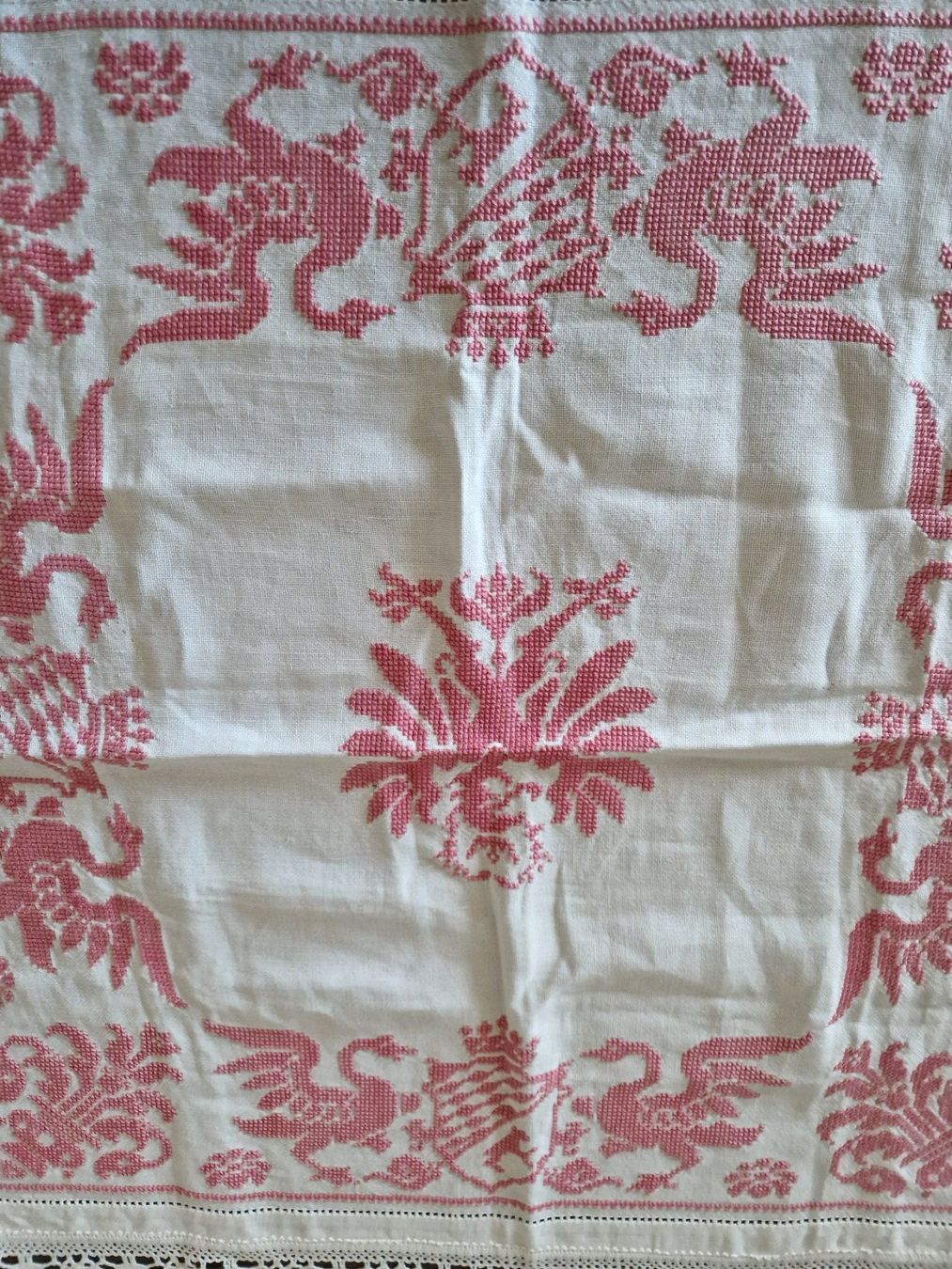 Altra biancheria da tavola: Mitteldecke Handbestickt 82x82cm – Usato da Bern venduto da Antikbatik 3