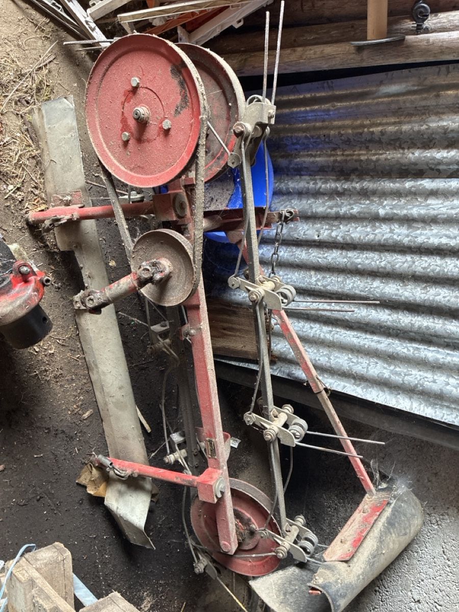 Rapid Toutes les machines: Rapid  Ausleger mit Bandeingrasung – Défectueux à Bäretswil par gra_6mx2 1