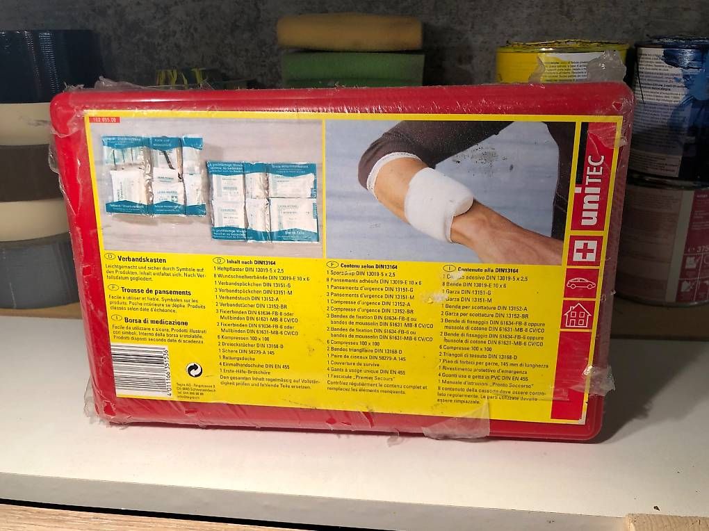 Verbandkästen: Auto 1.Hilfe Koffer Original eingepackt – Gebraucht aus Villnachern von focusride