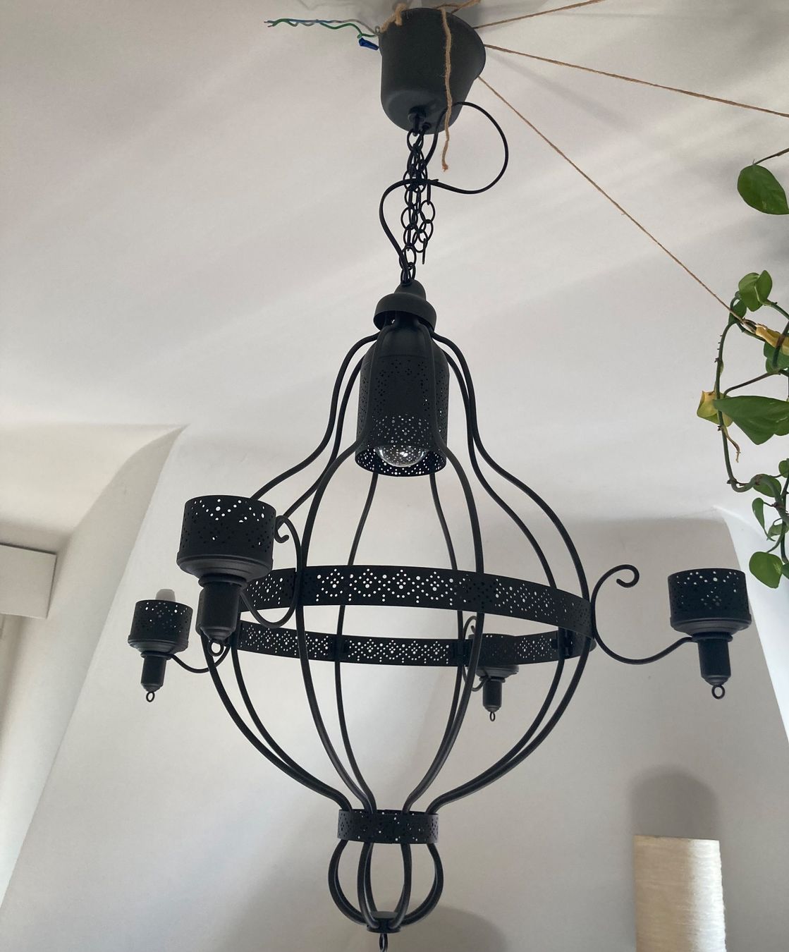 Ikea Lustres & lampes de plafonds: Kronleuchter – D'occasion à Birsfelden par S.Zahno