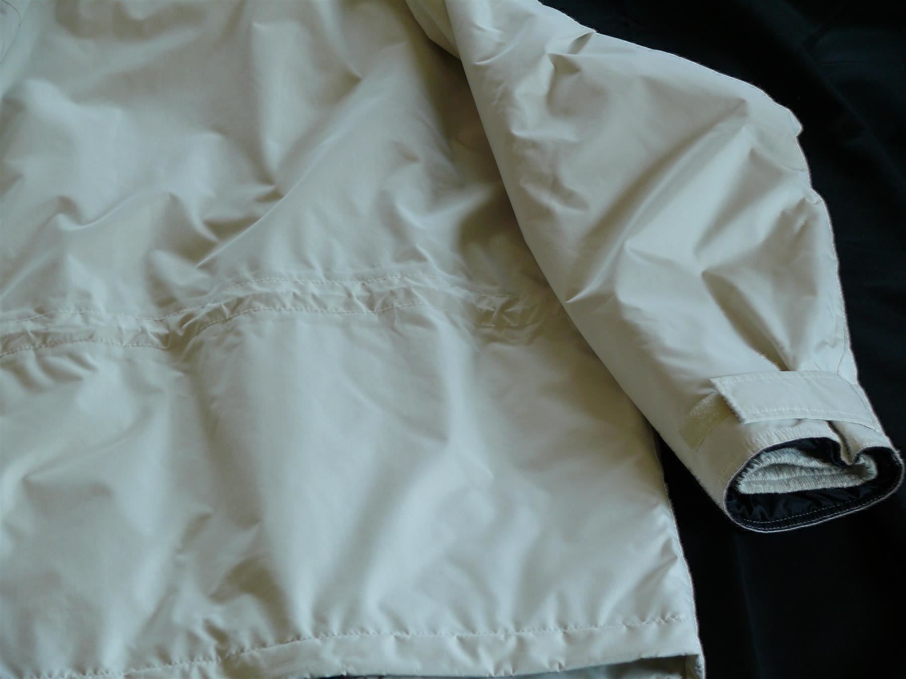 Jacken: K WAY Gesteppte Jacke mit Kapuze – Gebraucht aus Scherzingen von packtesan 6