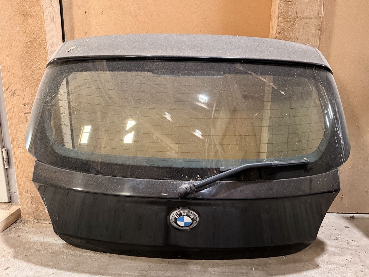 BMW Alle Autoersatzteile: BMW 1er E81/E87 Heckklappe  – Gebraucht aus Amriswil von mak_v9kw