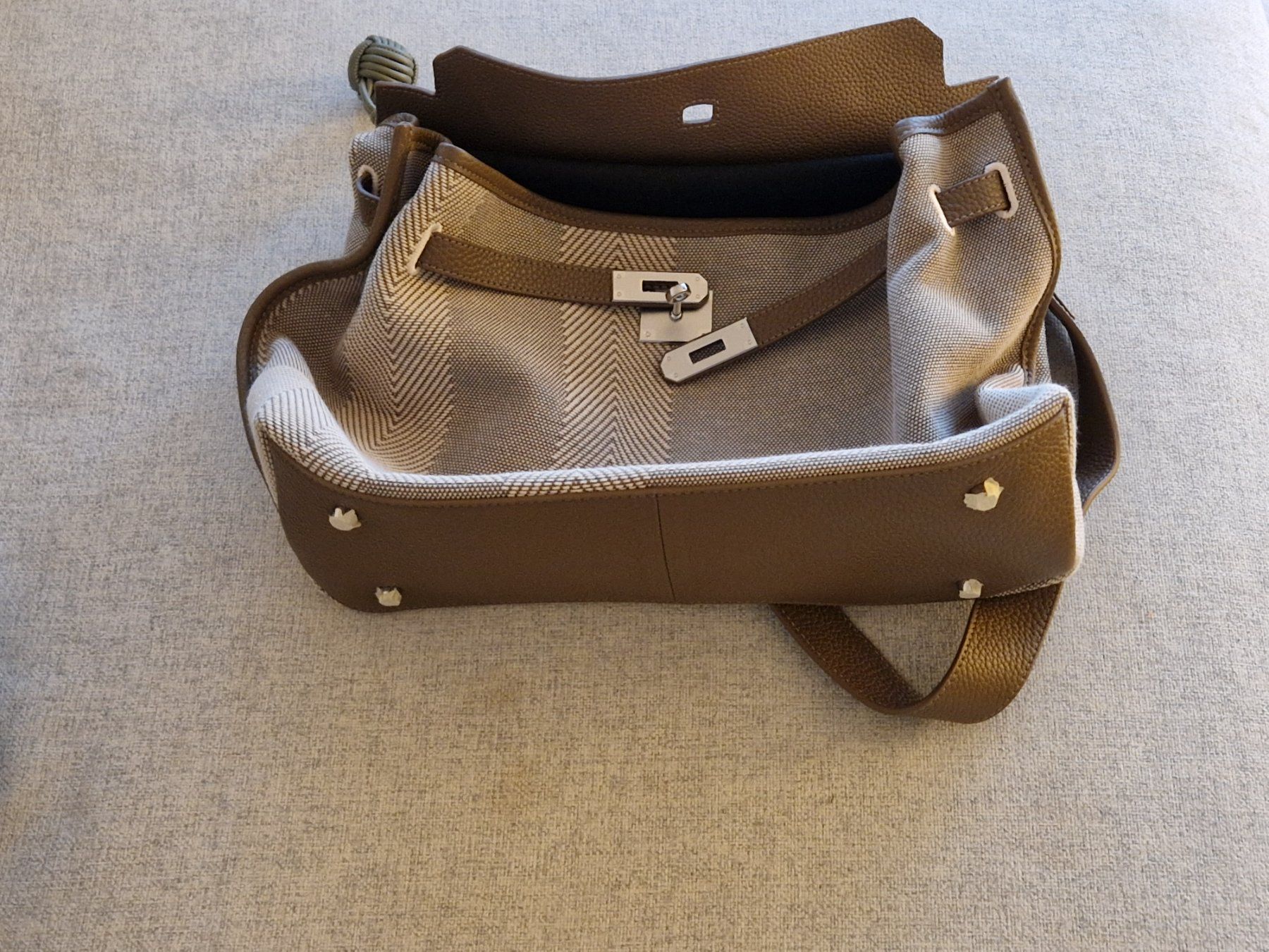 Borse da donna: Handtasche – Nuovo (secondo la descrizione) da Zürich venduto da and_5ztn 2