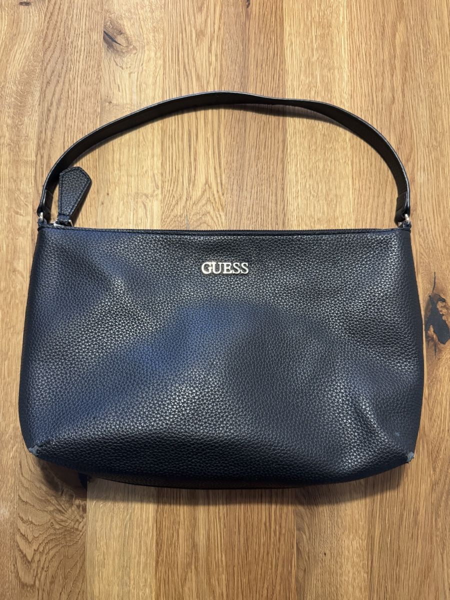 Guess Borse da donna: Guess Tasche schwarz – Usato da Buchrain venduto da Jasikistler
