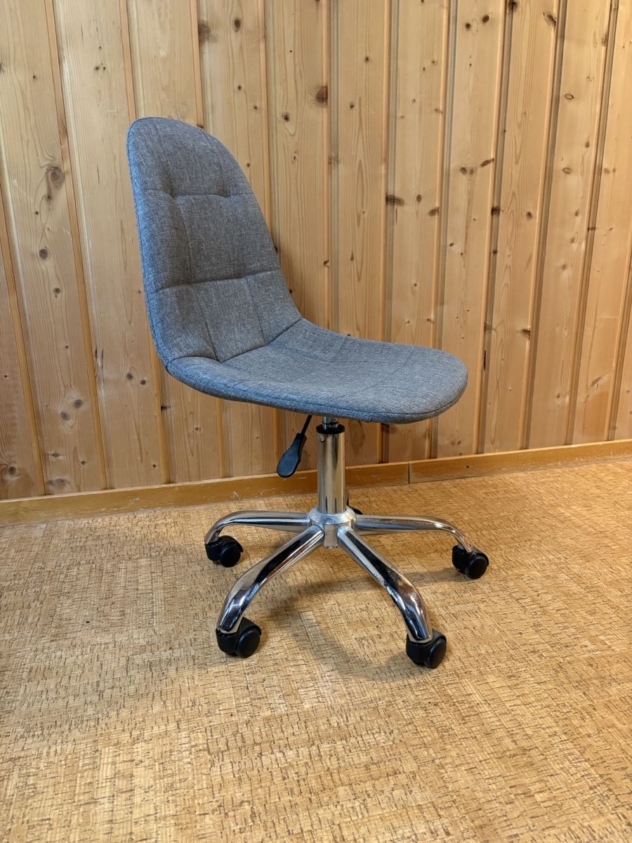 Stühle: Bürostuhl grau – Gebraucht aus Schangnau von leo_82zx