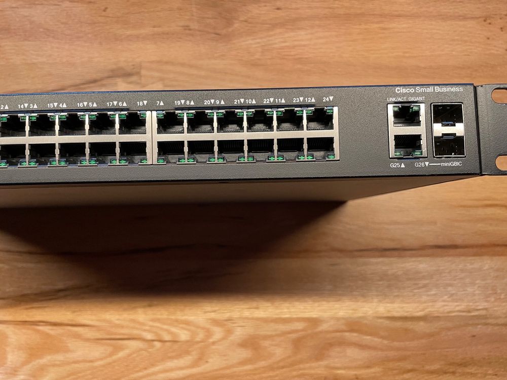 Cisco 26-Port Gigabit Smart Switch SG200-26 | Kaufen auf Ricardo
