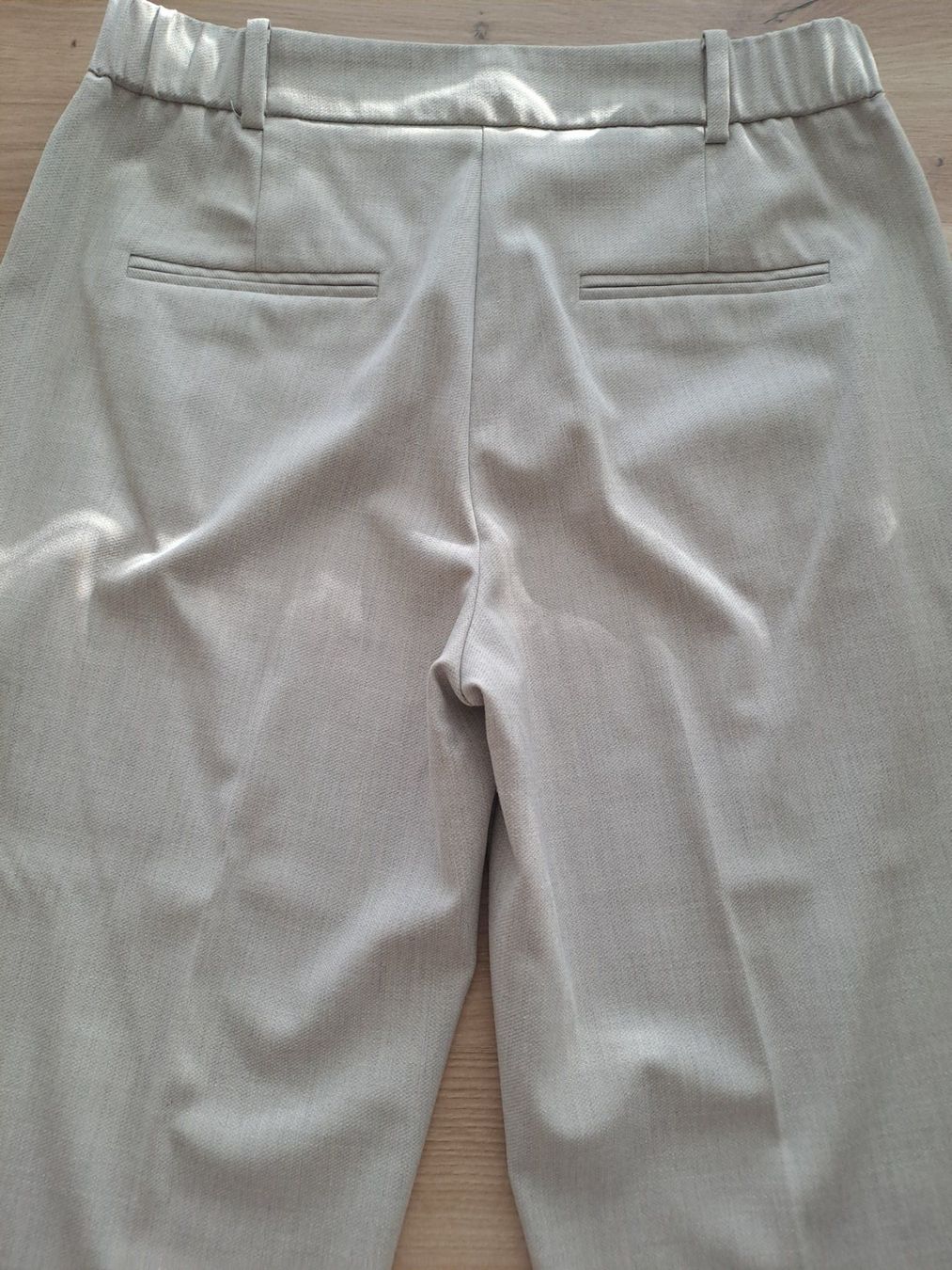 C&A Pantaloni: Bundfalten-Hose beige C&A 36 – Nuovo (secondo la descrizione) da Volketswil venduto da ronbons 6
