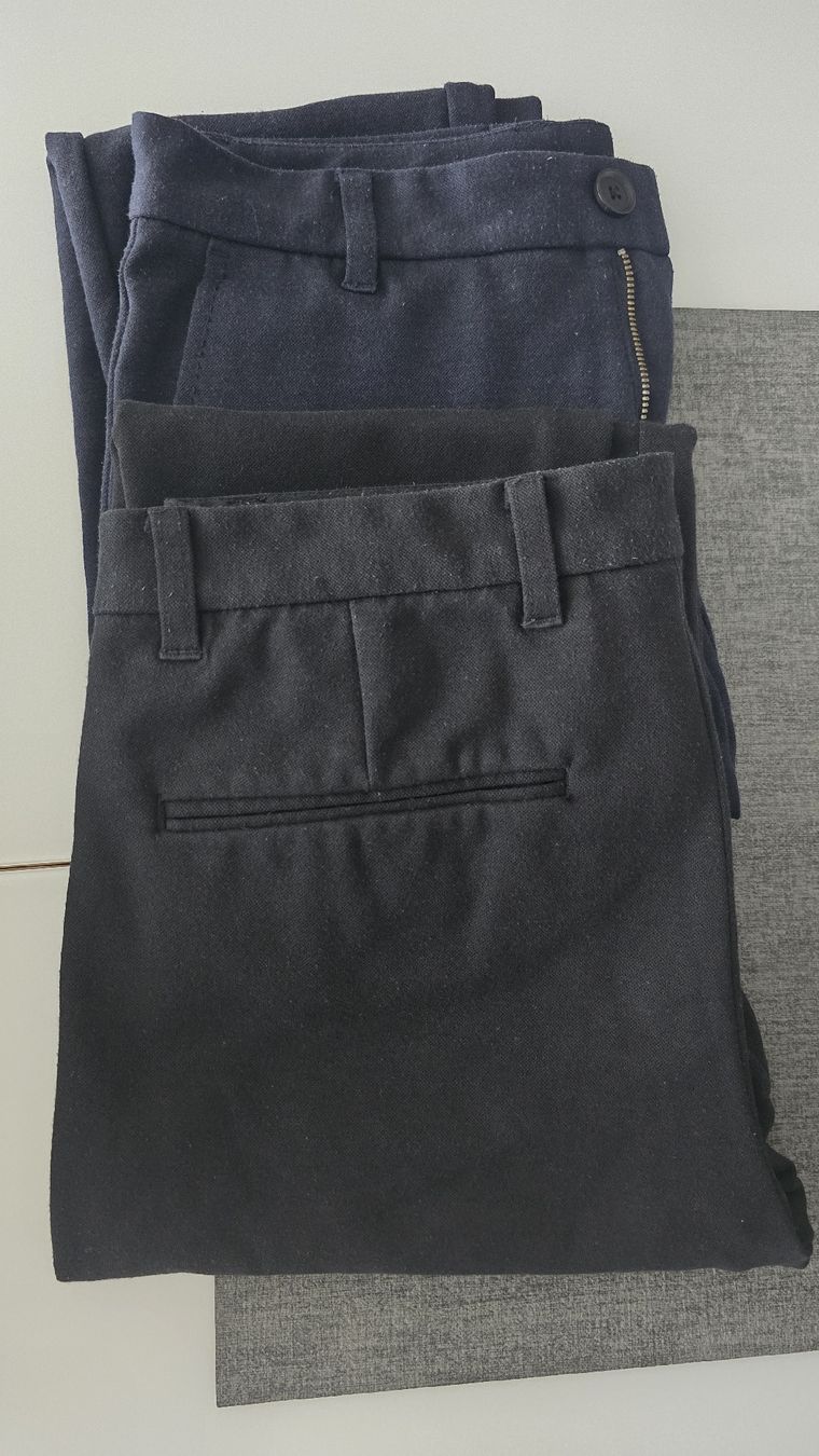 Pantaloni: 2 pantalons homme  – Usato da Düdingen venduto da Ayatola