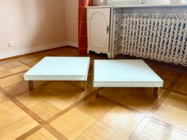 Salontische aus Milchglas