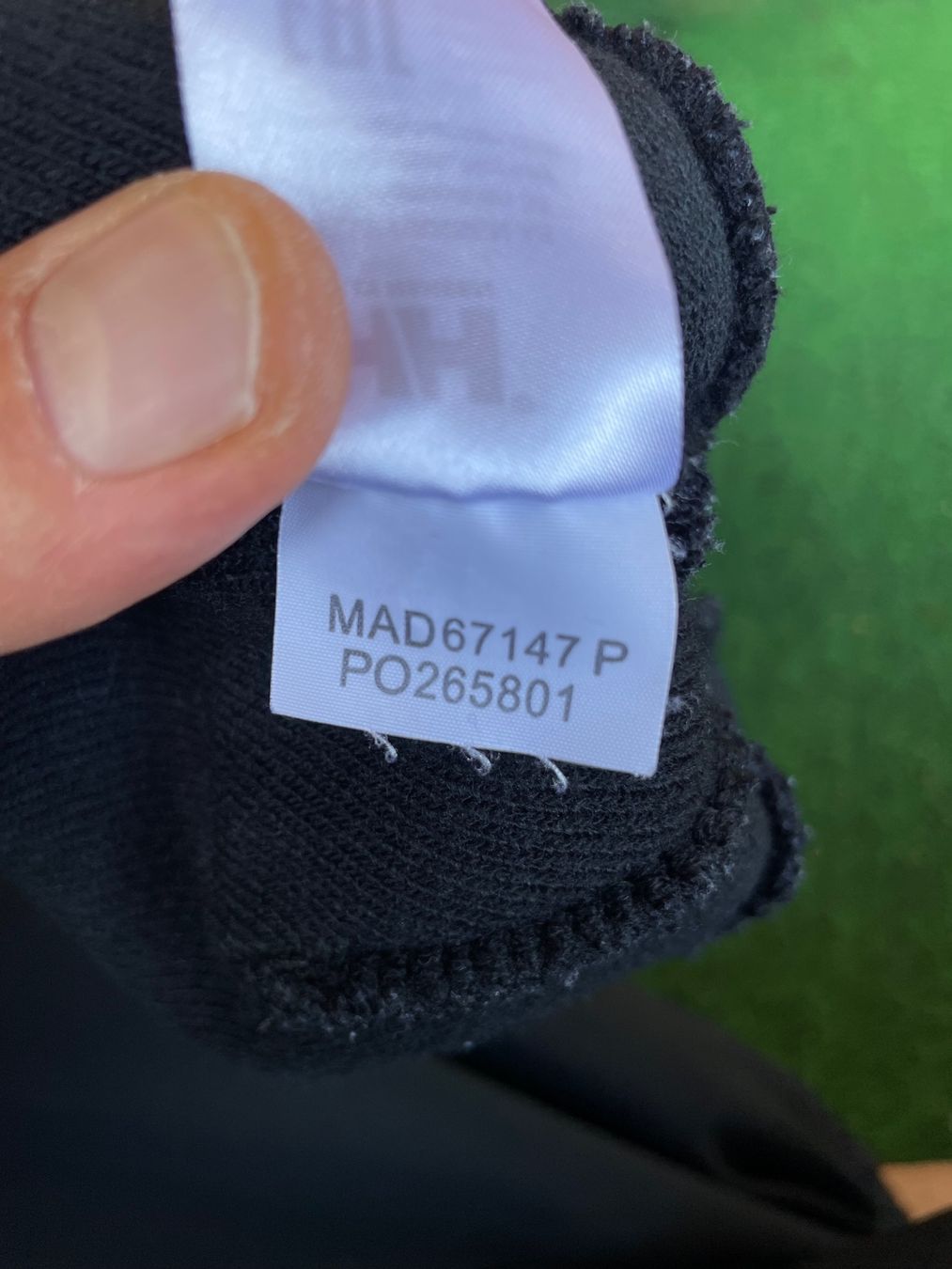 Helly Hansen Copricapi, berretti & cappellini: Vintage Y2K Beanie Helly-Hansen – Usato da Zürich venduto da le_souk 5