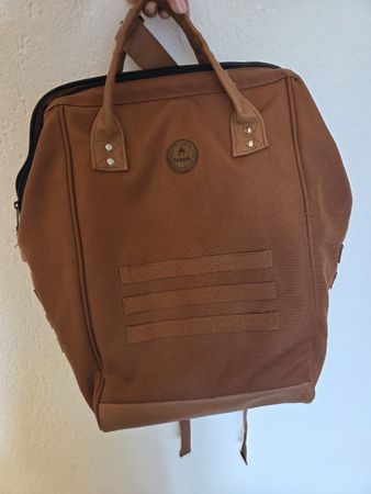 Cabaja Rucksack braun mit Zubehörtaschen 