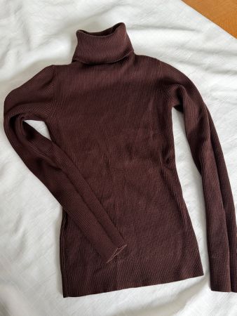 Brauner Rollkragenpullover, Grösse S