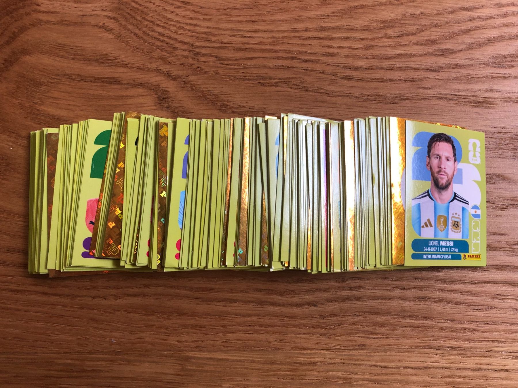 Panini Carte collezionabili: Panini Sticker Pack: 16 Teams, Messi, .. 190+ Sticker – Nuovo (secondo la descrizione) da Versoix venduto da santazurich 2