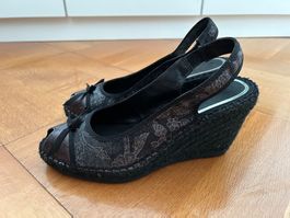 Neue edle Espadrille, Keilabsatz, schwarz-silber schimmernd