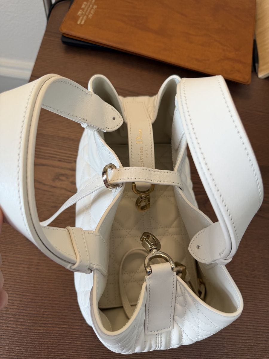 Dior Taschen für Damen: Dior toujours mini white bag – Neu (gemäss Beschreibung) aus Neuchâtel von mee_x9m6 4