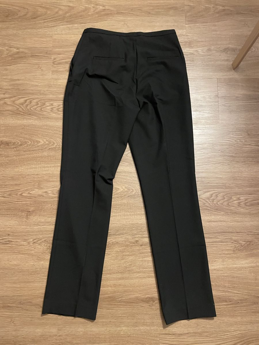 H&M Pantaloni: Anzugshose H&M – Usato da Jona venduto da Nanuksiglu 1