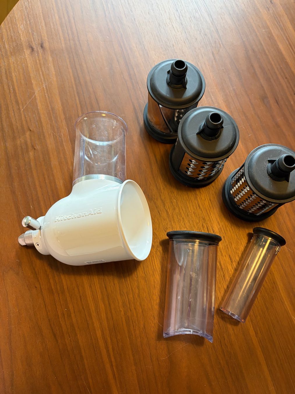 Kitchenaid Elettrodomestici da cucina: Kitchenaid - Raspel- und Reibe-Set - 3-teilig – Usato da Bern venduto da King_ronny