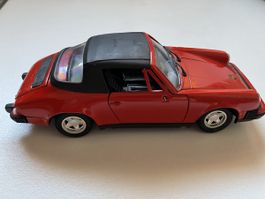 Voiture 1/25