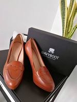 Neue Pumps von Navyboot