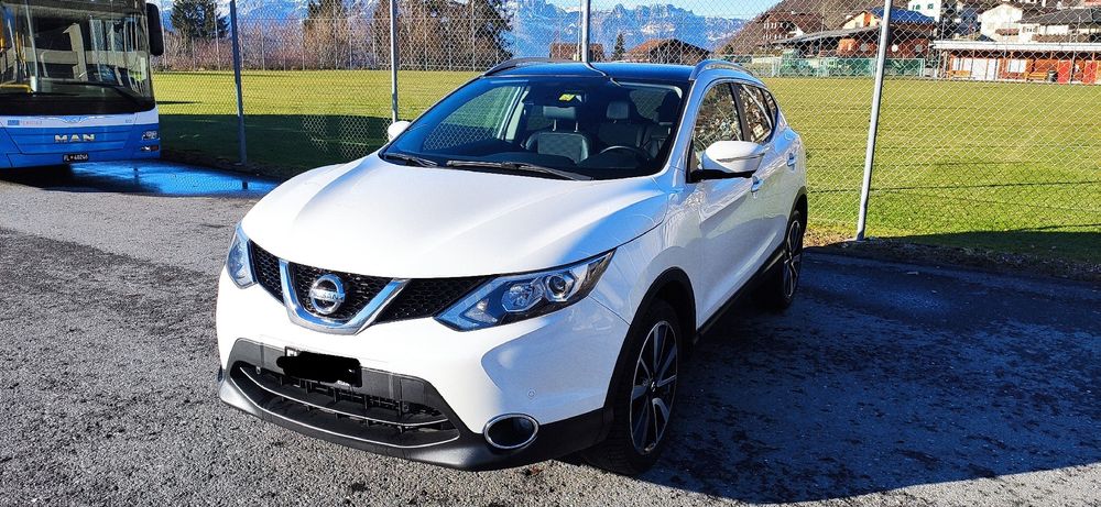 Nissan Qashqai Tekna 1.6dCi 360° Panorama Sehr Guter Zustand