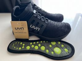 Scarpe UYN n.43 nuove