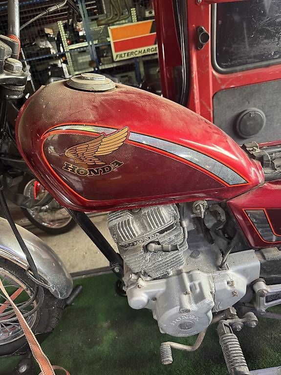 Motori: Honda CM 125 Teile – Usato da dättlikon venduto da sulsimoto 4