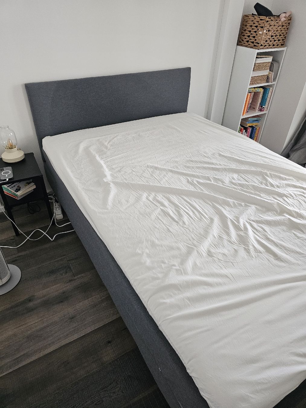 Ikea Betten: Bett Säbövik mit Matratzentopper Tussoy – Gebraucht aus Zürich von jon_d2cv 2