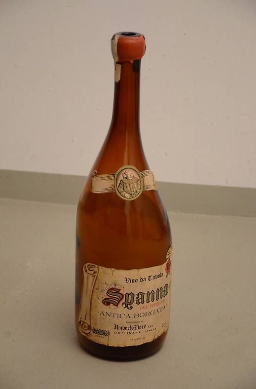 Verres, cruches & bouteilles: Weinflasche – D'occasion à Fislisbach par wag_s585