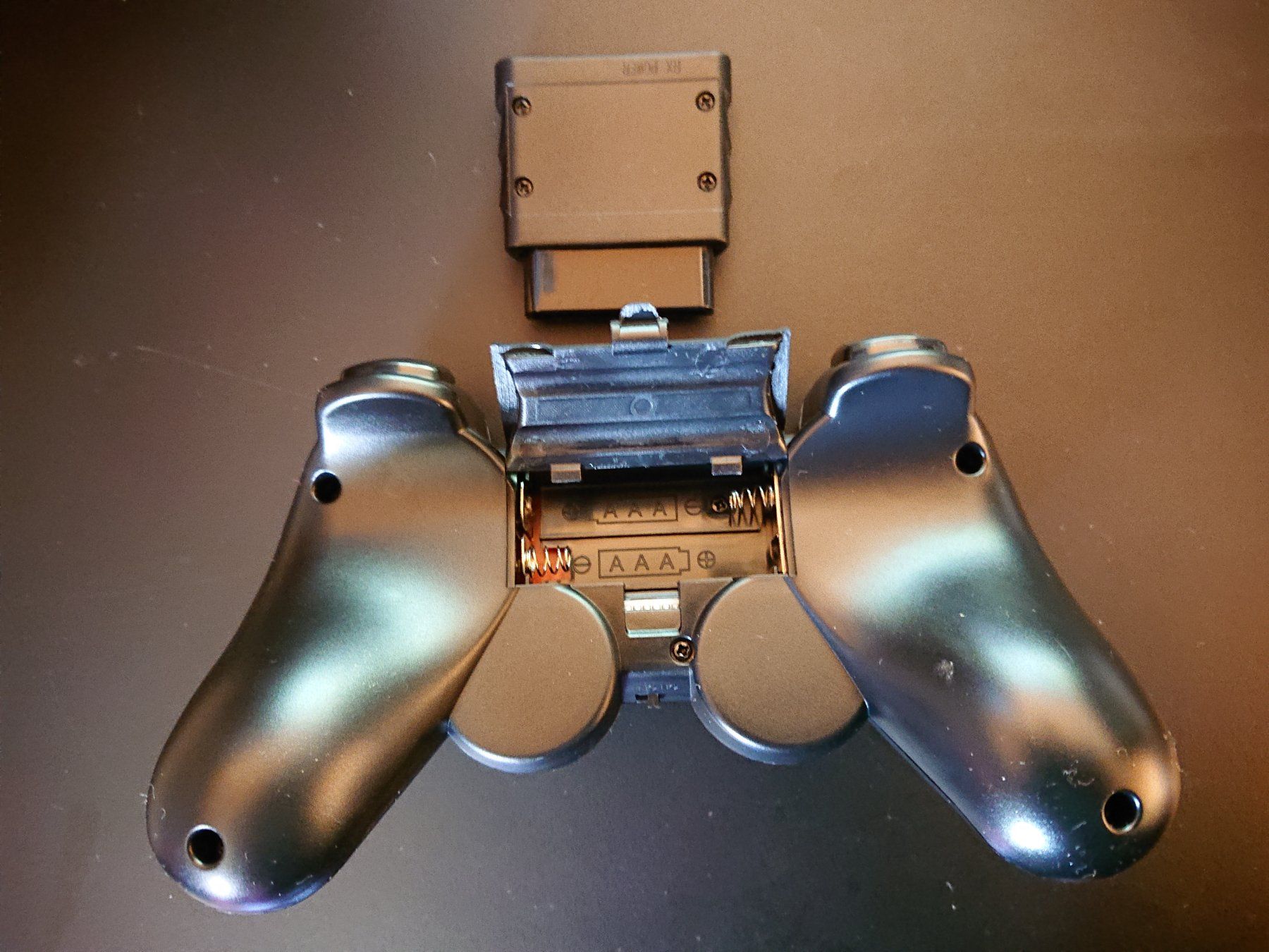 Controller: NEU - Playstation 2 PS2 - Wireless Controller - Schwarz – Neu und originalverpackt aus Liestal von  2