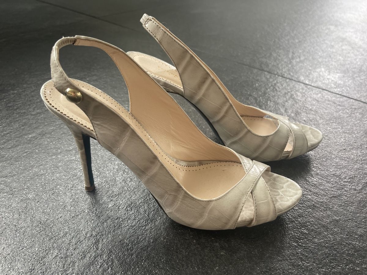 Patrizia Pepe Scarpe da donna: Patrizia Pepe Damensandale – Nuovo (secondo la descrizione) da Horgen venduto da Senija0 1