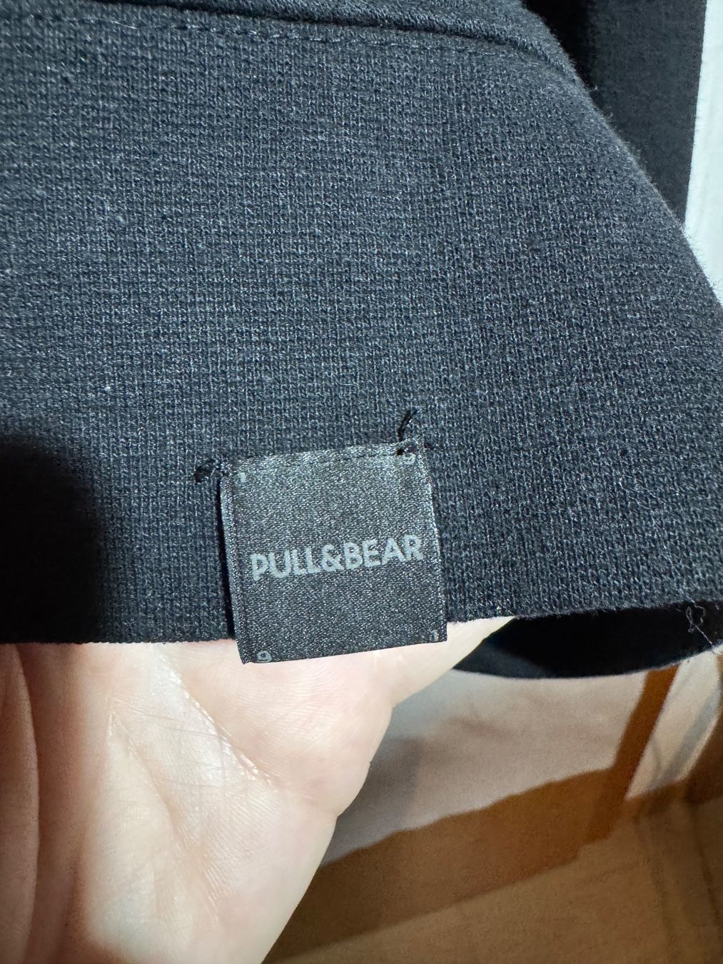 Pull&Bear Maglioni & Felpe: Kapuzenpullover Hoodie von Pull&Bear Gr. M – Usato da Grosswangen venduto da SALE_SALE_SALE 2